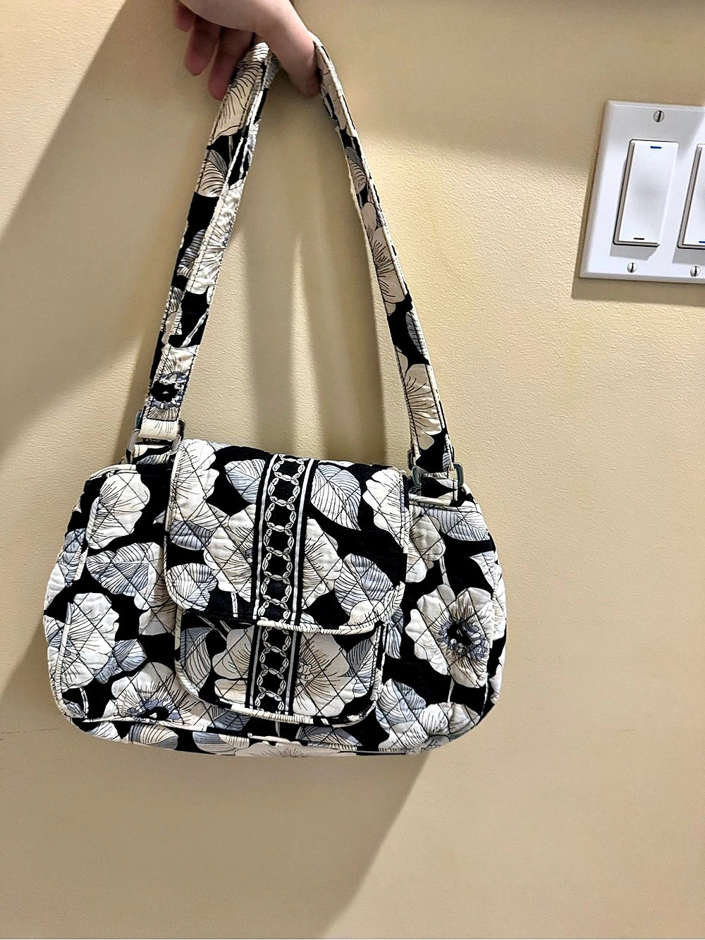 Vera Bradley Multi-Compartment Shoulder Bag Black & White Floral